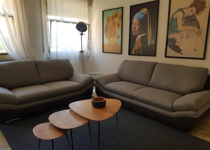 Attico Quarto Di Luna